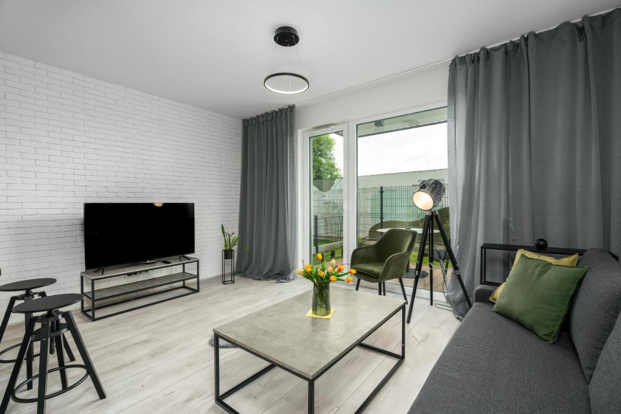 Esencja Apartments With Free Parking Garbary 104 By Noclegi Renters Poznan Exterior foto