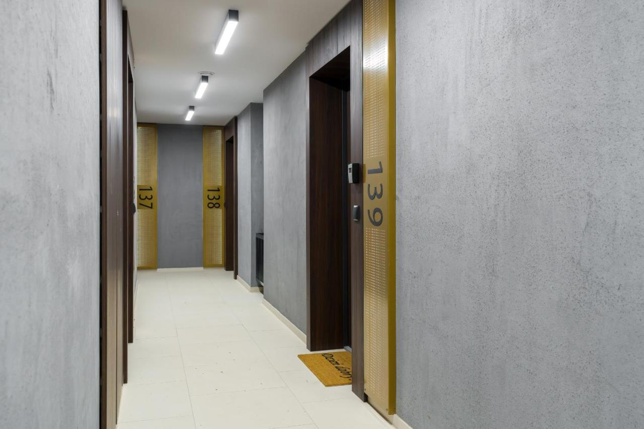 Esencja Apartments With Free Parking Garbary 104 By Noclegi Renters Poznan Exterior foto