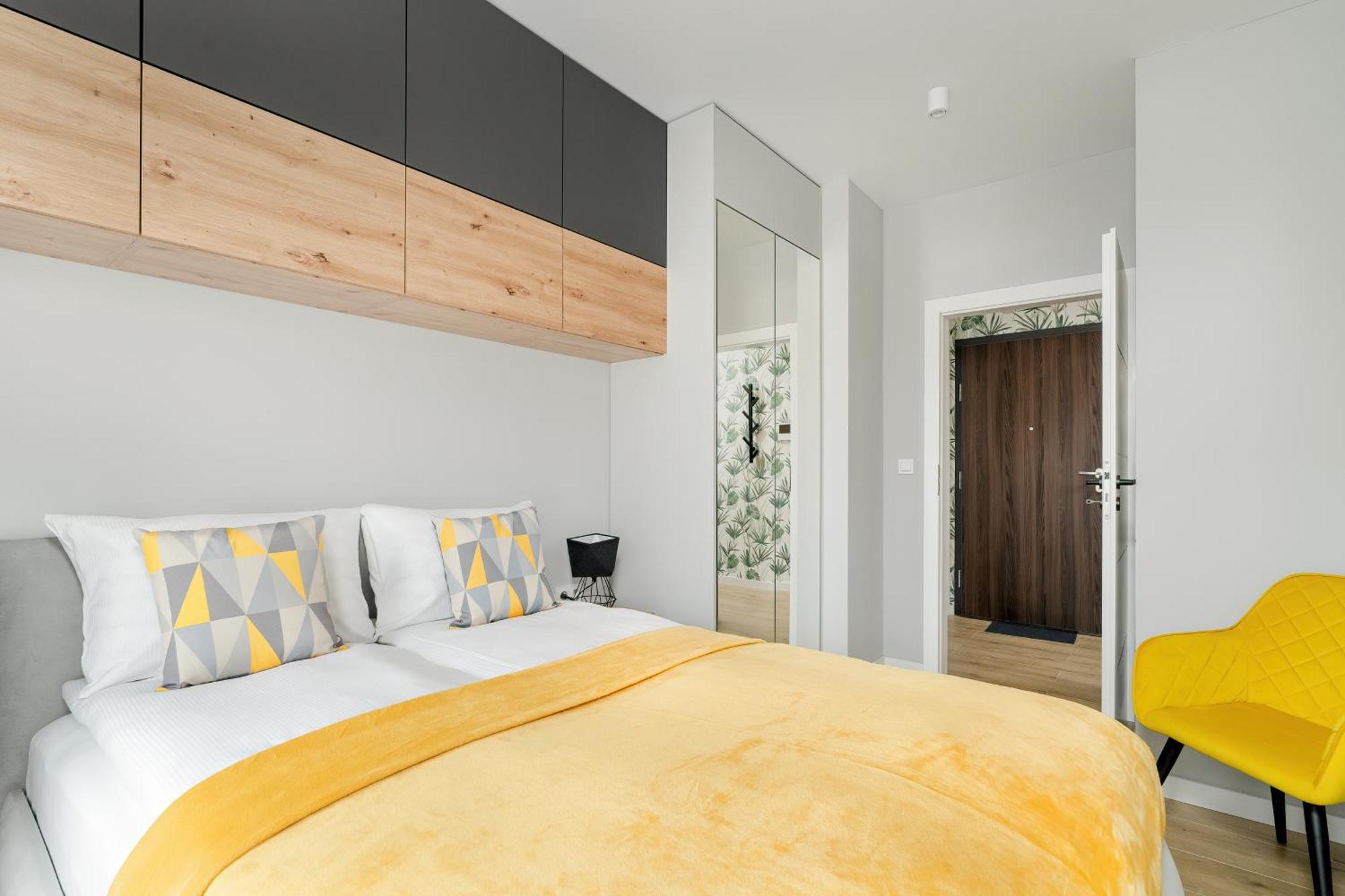 Esencja Apartments With Free Parking Garbary 104 By Noclegi Renters Poznan Exterior foto