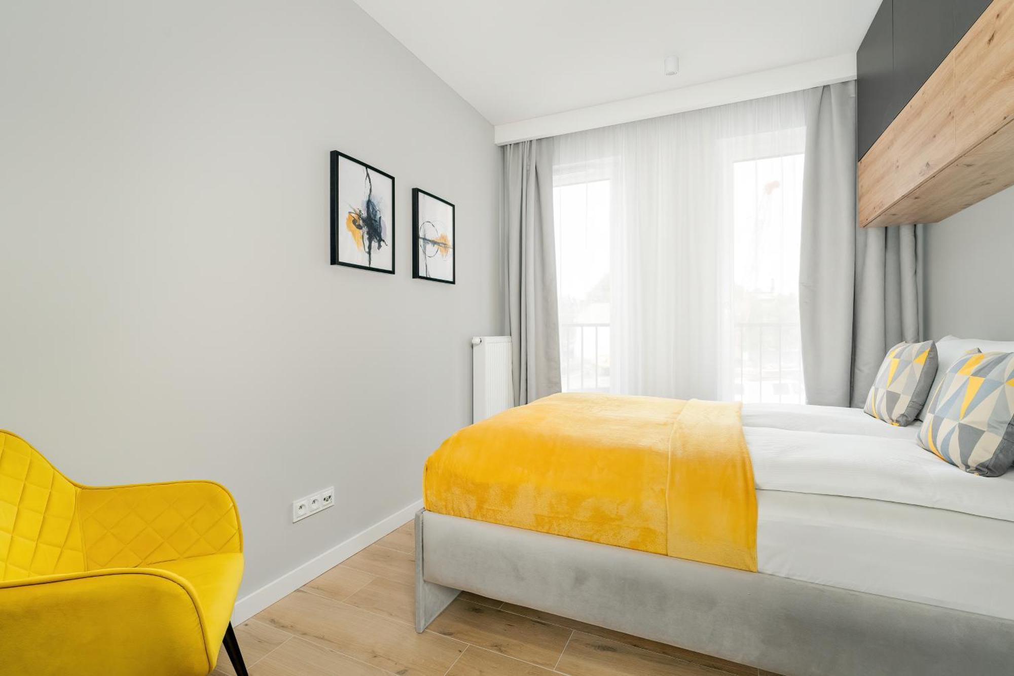 Esencja Apartments With Free Parking Garbary 104 By Noclegi Renters Poznan Exterior foto